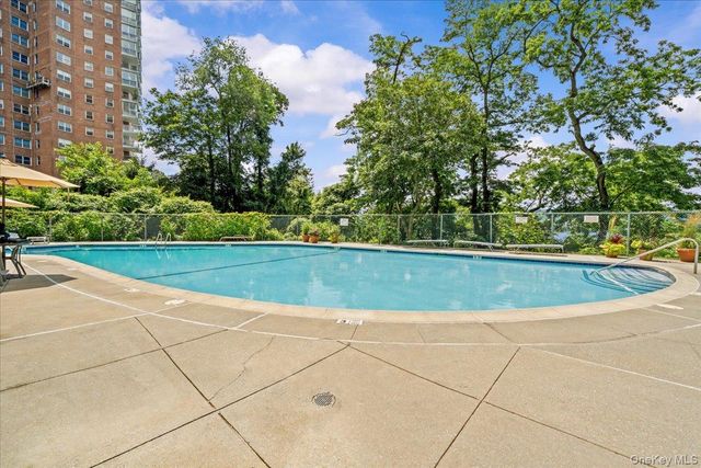 2727 Palisade Avenue 8H, Bronx, NY 10463