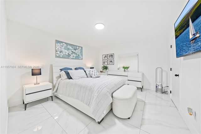 11011 SW 143rd Ct, Miami, FL 33186