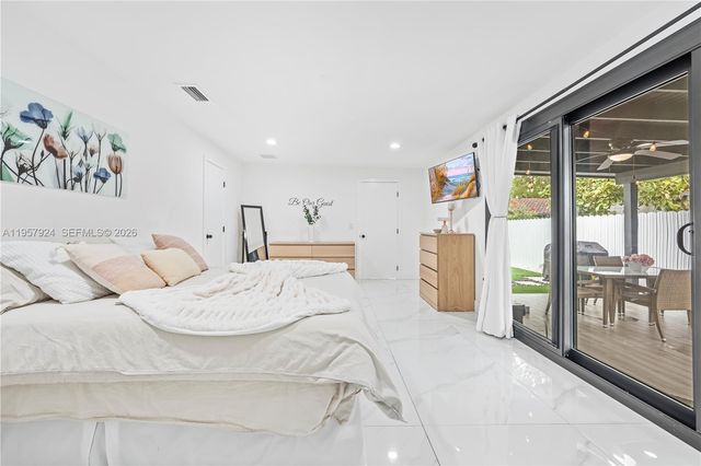 11011 SW 143rd Ct, Miami, FL 33186