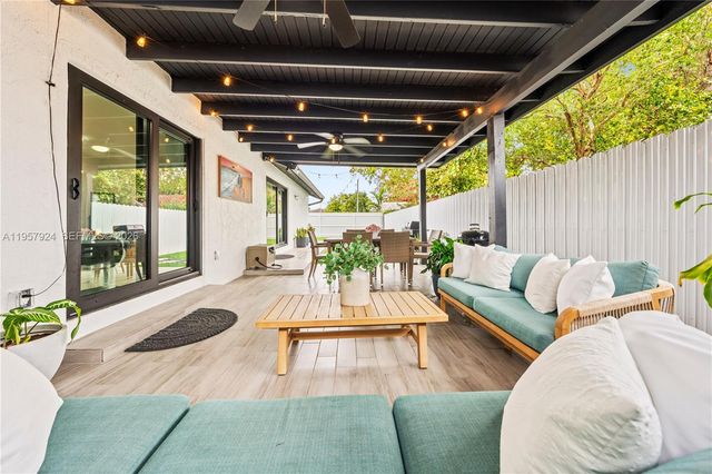 11011 SW 143rd Ct, Miami, FL 33186