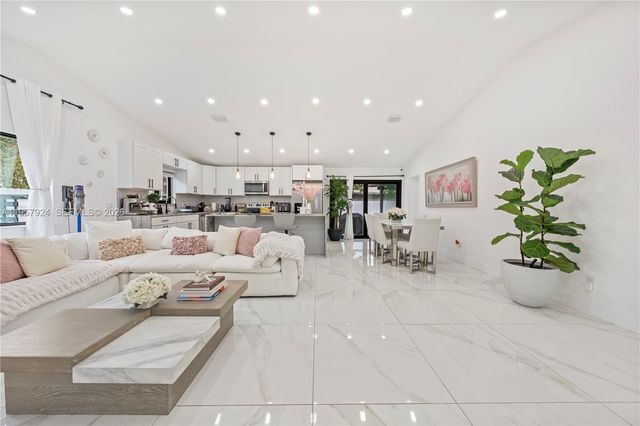 11011 SW 143rd Ct, Miami, FL 33186