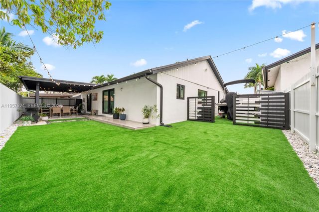 11011 SW 143rd Ct, Miami, FL 33186