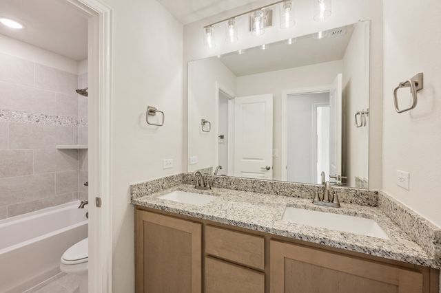 210 Comanche Trail, Alvarado, TX 76009