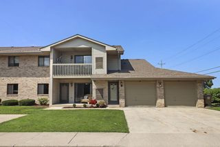 8123 40th AVENUE #D, Kenosha, WI 53142
