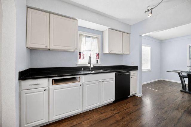 259 20th Avenue S, South Saint Paul, MN 55075