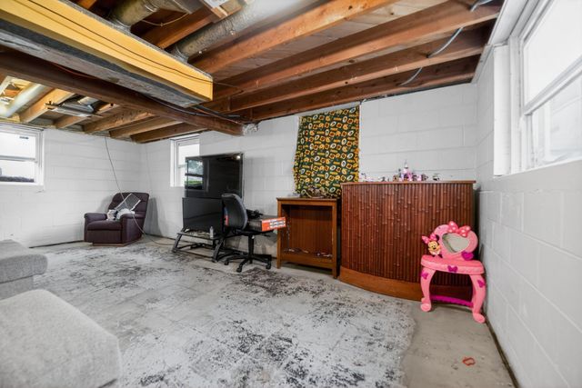 259 20th Avenue S, South Saint Paul, MN 55075