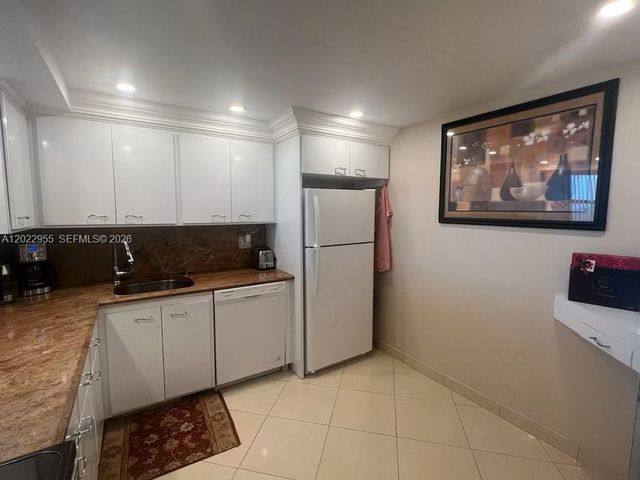 2017 S Ocean Dr 808, Hallandale Beach, FL 33009