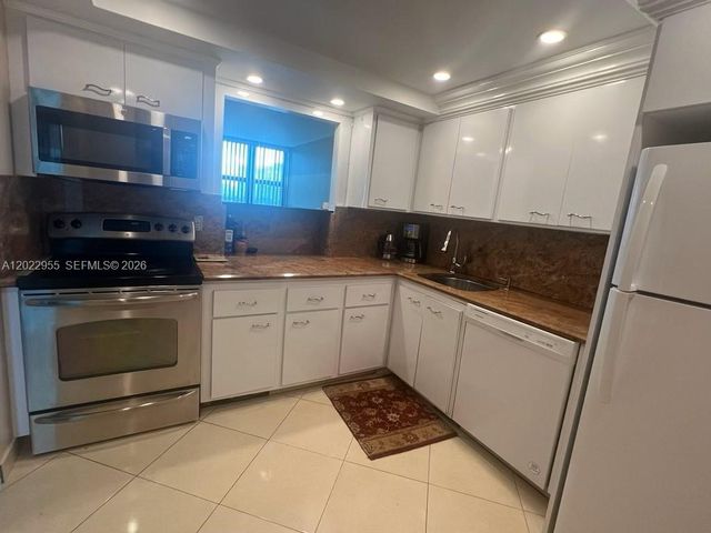 2017 S Ocean Dr 808, Hallandale Beach, FL 33009