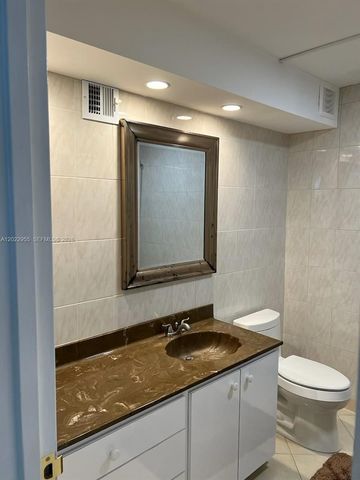 2017 S Ocean Dr 808, Hallandale Beach, FL 33009