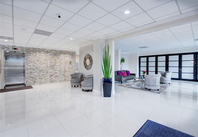 2017 S Ocean Dr 808, Hallandale Beach, FL 33009