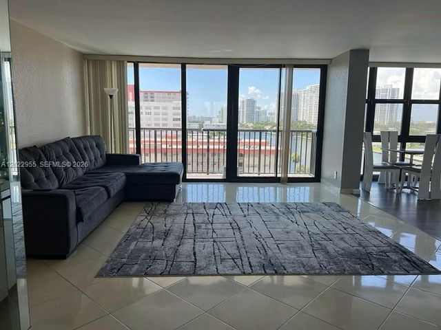 2017 S Ocean Dr 808, Hallandale Beach, FL 33009
