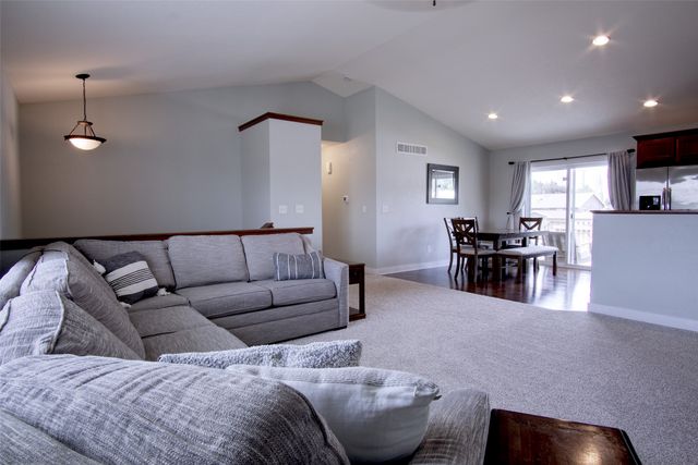 410 3rd Street SE, Bondurant, IA 50035