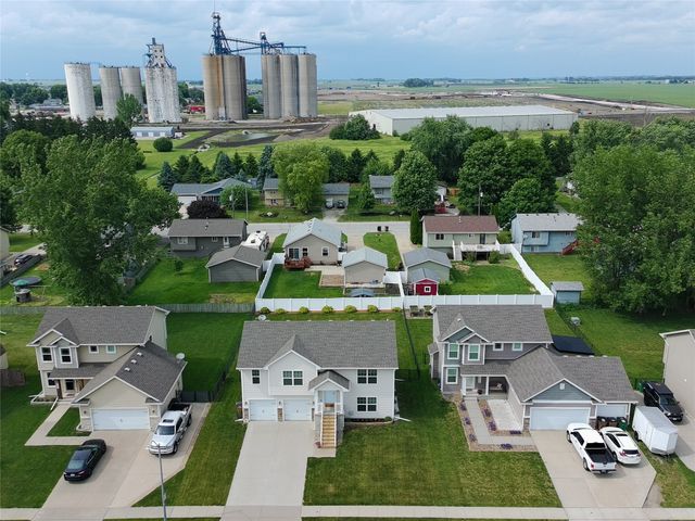 410 3rd Street SE, Bondurant, IA 50035