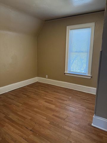 1238 N 34th STREET, Milwaukee, WI 53208