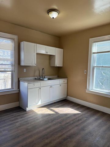 1238 N 34th STREET, Milwaukee, WI 53208