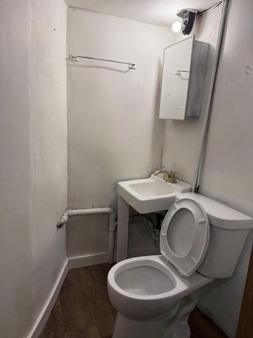 1238 N 34th STREET, Milwaukee, WI 53208