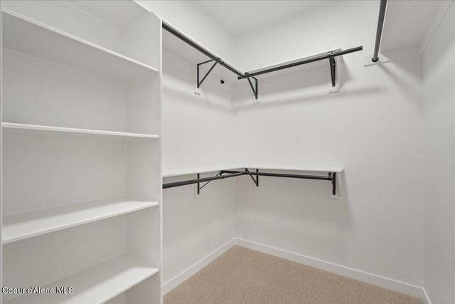 351 E Grosbeak AVE, Hayden, ID 83835