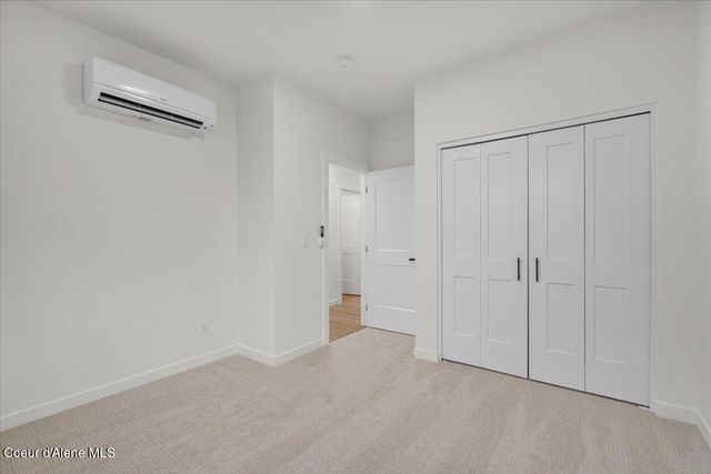 351 E Grosbeak AVE, Hayden, ID 83835