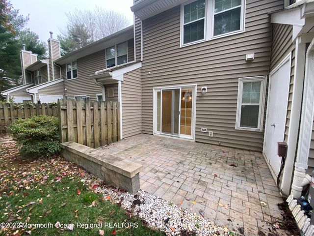 11 Duncan Way, Freehold, NJ 07728