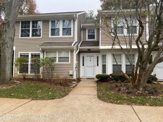 11 Duncan Way, Freehold, NJ 07728