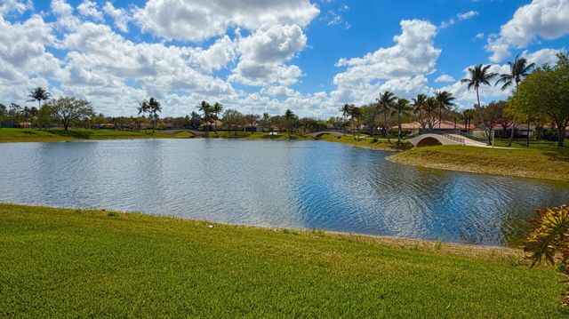 2515 Kittbuck Way, West Palm Beach, FL 33411