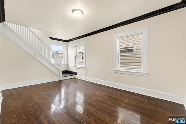 162 Columbia Avenue, Newark, NJ 07106