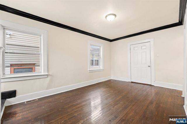 162 Columbia Avenue, Newark, NJ 07106