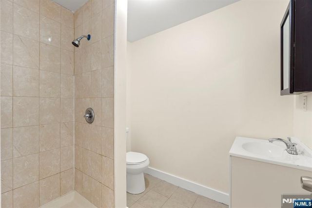 162 Columbia Avenue, Newark, NJ 07106