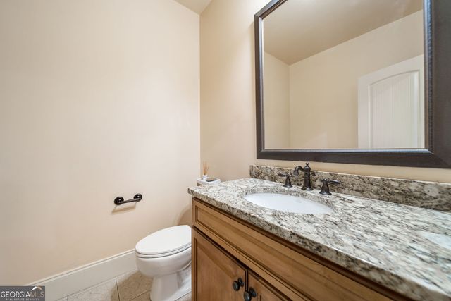 2061 Vicarage Lane, Snellville, GA 30078