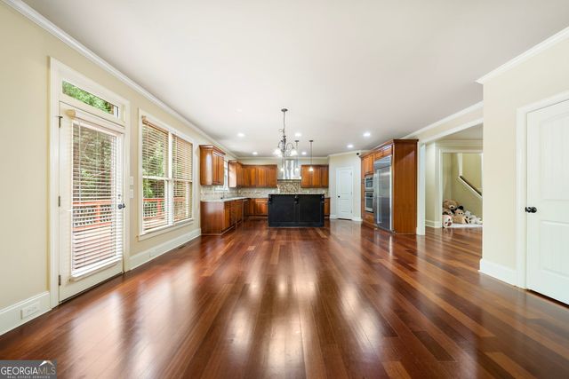 2061 Vicarage Lane, Snellville, GA 30078