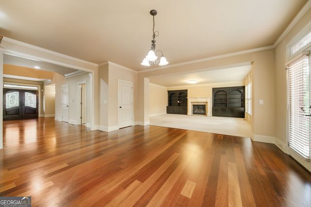 2061 Vicarage Lane, Snellville, GA 30078