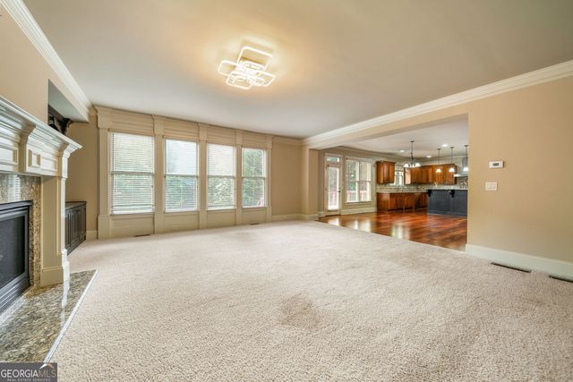 2061 Vicarage Lane, Snellville, GA 30078