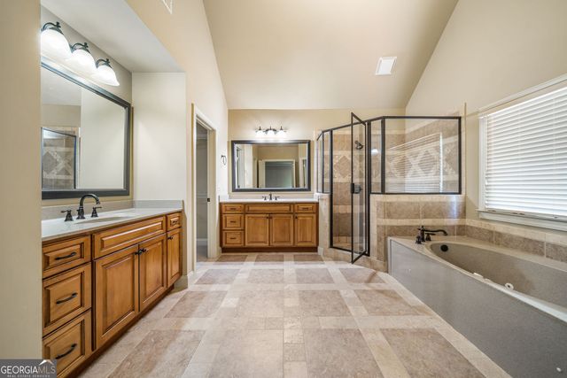 2061 Vicarage Lane, Snellville, GA 30078