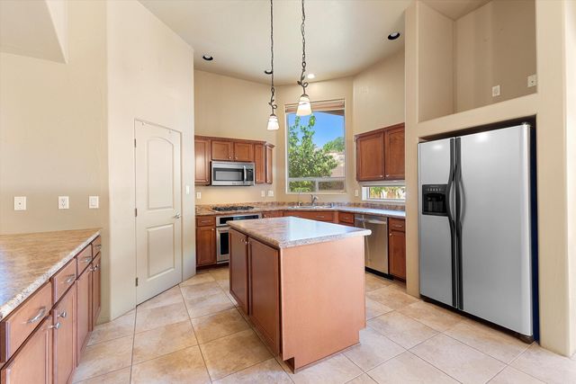 1341 Wilkes Way SE, Rio Rancho, NM 87124