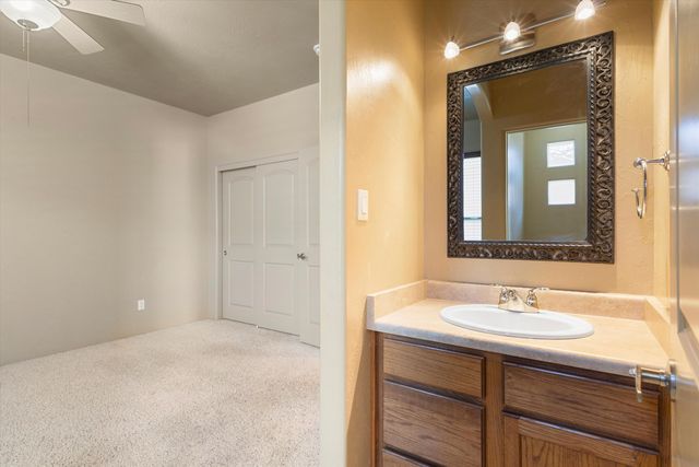 1341 Wilkes Way SE, Rio Rancho, NM 87124
