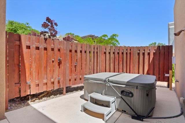 1341 Wilkes Way SE, Rio Rancho, NM 87124