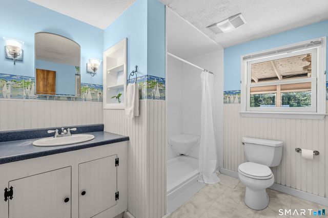 105 Old North Road, Stonington, CT 06355