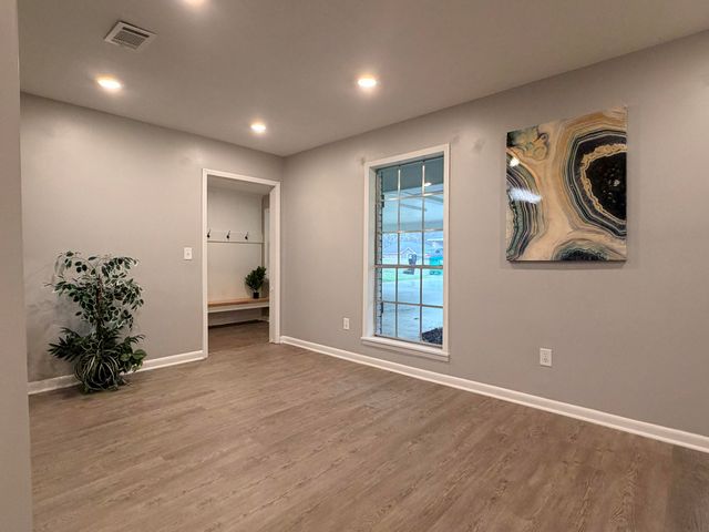 160 Highland Cir., Petal, MS 39465