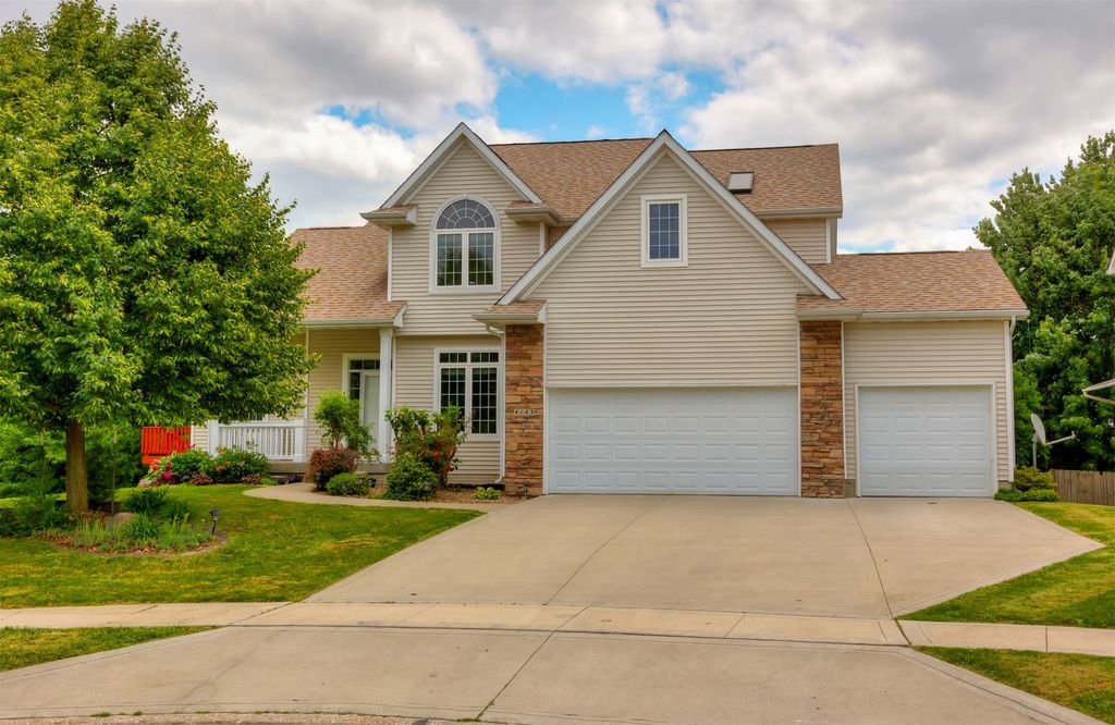 4143 122nd Street, Urbandale, IA 50323