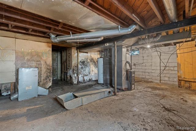 18467 Evergreen Road, Detroit, MI 48219