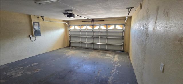 6807 E NORTH BAY STREET, Tampa, FL 33610