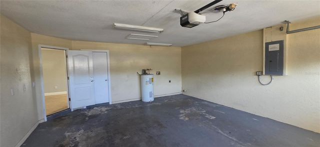 6807 E NORTH BAY STREET, Tampa, FL 33610