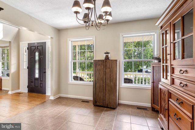 105 RIVIERA DR, Martinsburg, WV 25403