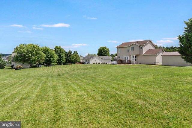 105 RIVIERA DR, Martinsburg, WV 25403
