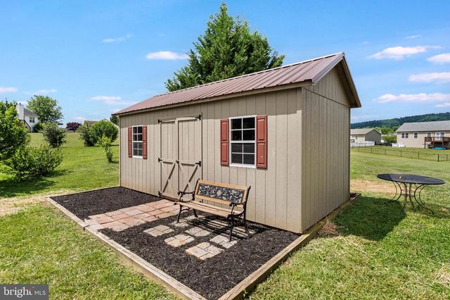 105 RIVIERA DR, Martinsburg, WV 25403