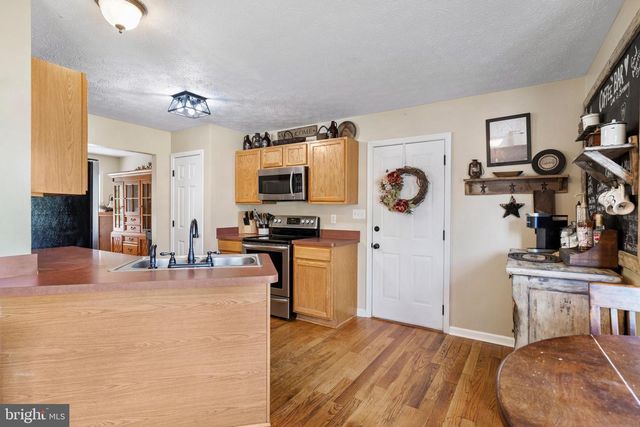 105 RIVIERA DR, Martinsburg, WV 25403