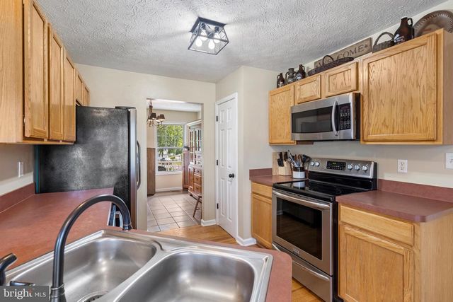 105 RIVIERA DR, Martinsburg, WV 25403