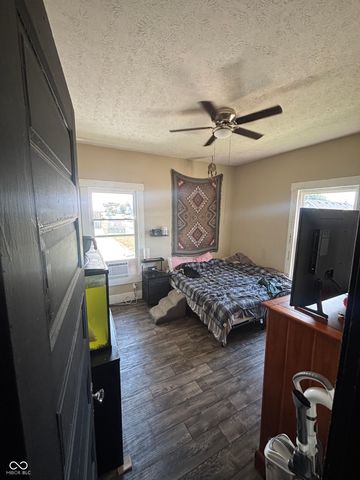 438 Colescott Street, Shelbyville, IN 46176