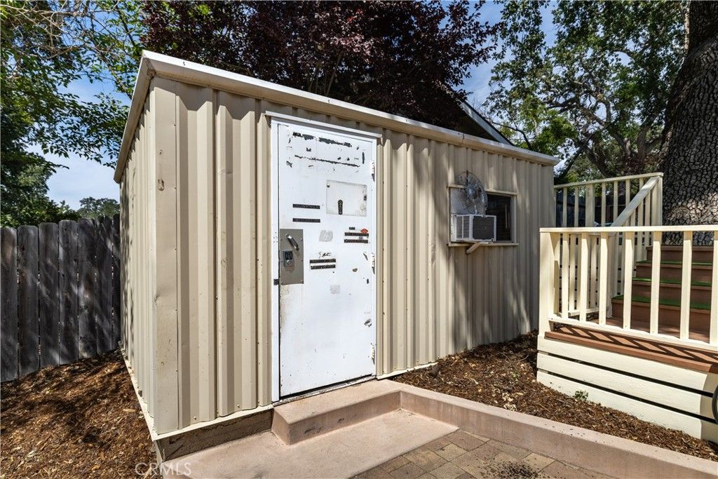 Image 51 of property listing at 8130 Azucena, Atascadero, CA 93422