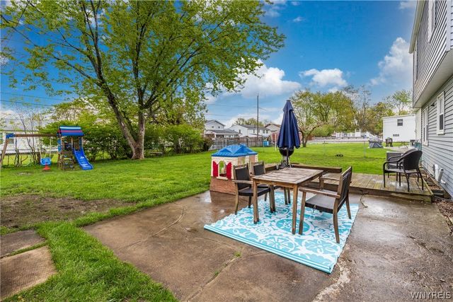 28 West Klein Road, Amherst, NY 14221